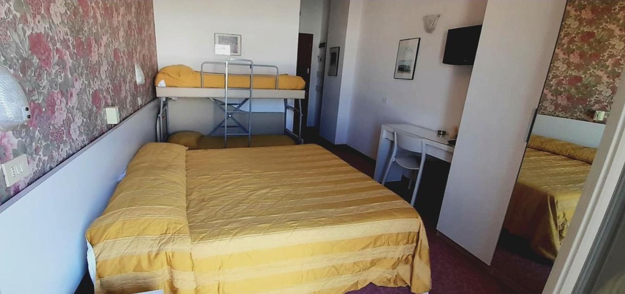 Hotel Igea Spiaggia Bellaria-Igea Marina Buitenkant foto