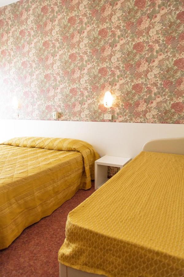 Hotel Igea Spiaggia Bellaria-Igea Marina Buitenkant foto