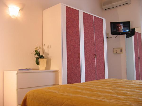 Hotel Igea Spiaggia Bellaria-Igea Marina Buitenkant foto