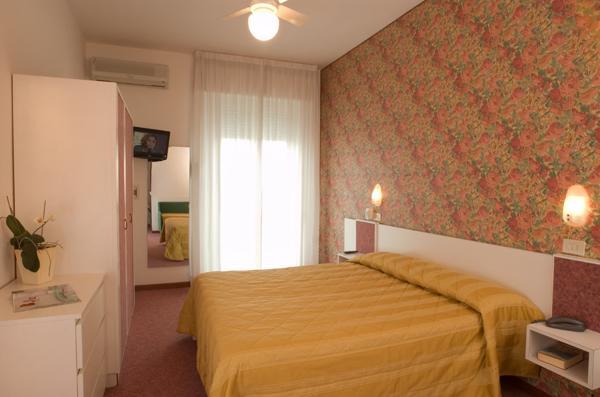 Hotel Igea Spiaggia Bellaria-Igea Marina Buitenkant foto