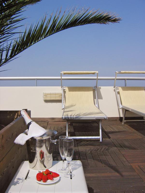 Hotel Igea Spiaggia Bellaria-Igea Marina Buitenkant foto