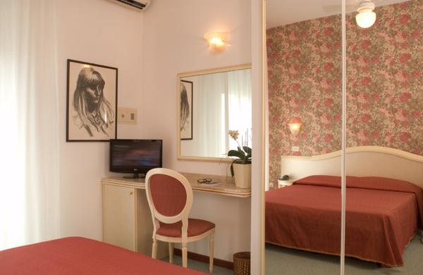 Hotel Igea Spiaggia Bellaria-Igea Marina Buitenkant foto