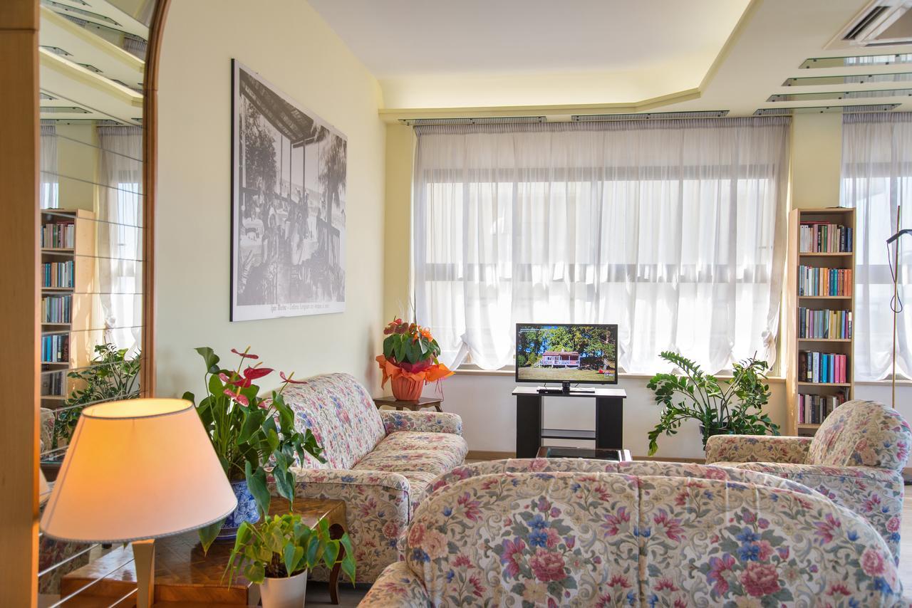 Hotel Igea Spiaggia Bellaria-Igea Marina Buitenkant foto